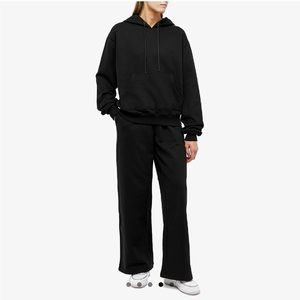 Good American Wide Leg Sweat Pants